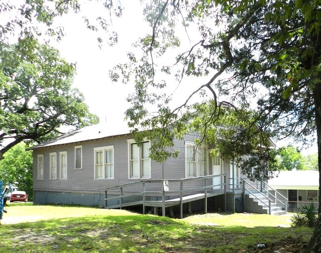 Building Photo - 1409 Martin