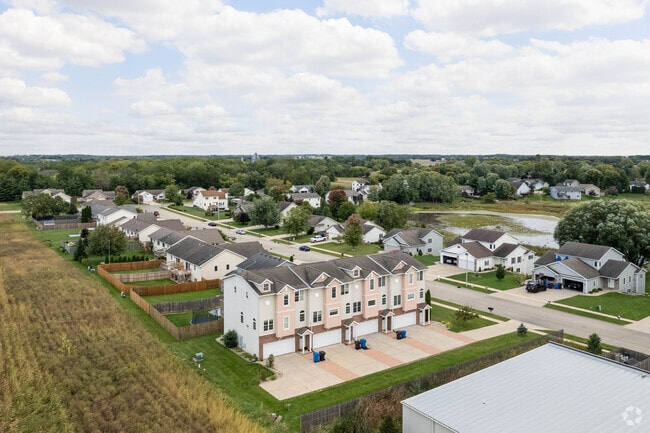 Aerial Photo - 307 Douglas Dr