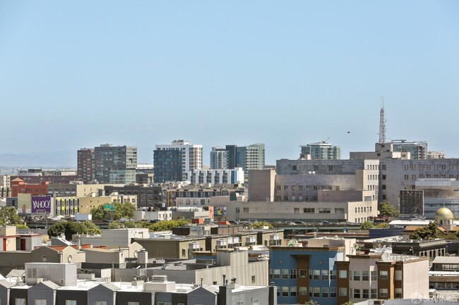 Building Photo - 1160 Mission St