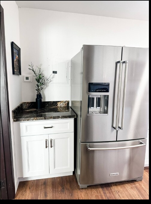 Building Photo - 322 N 13th St