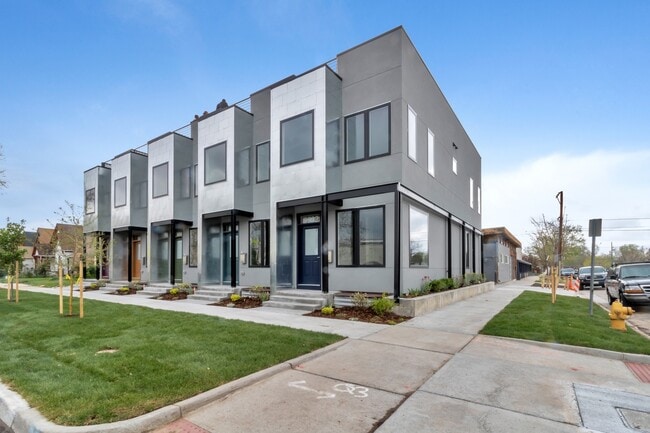 Primary Photo - 3508 Gilpin St