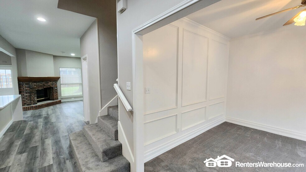 Building Photo - 1542 Glenmore Dr