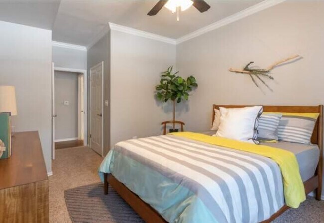 Building Photo - 1 bedroom in Dallas TX 75206