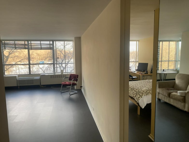 Building Photo - 4800 S Chicago Beach Dr