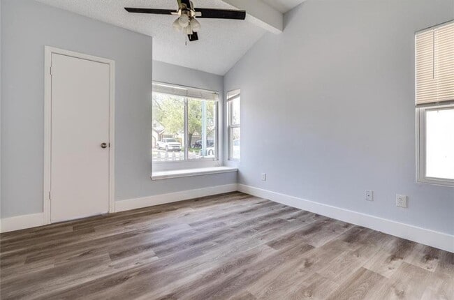 Building Photo - 6420 Horsepen Bayou Dr
