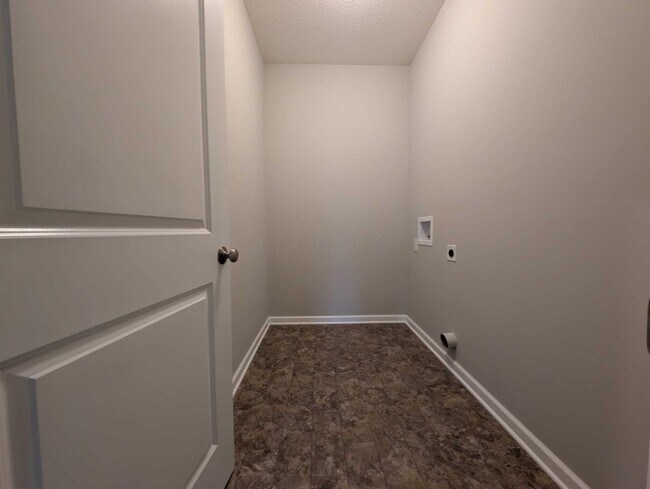 Building Photo - 535 Pagoda Loop