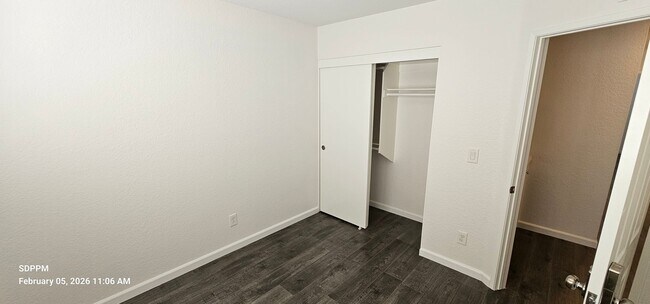 Building Photo - NORTH MIRA MESA / SAN DIEGO - Nice Renovated 4 Bedroom / 2.5 Bath House.  AVAILABLE 02/16/2026