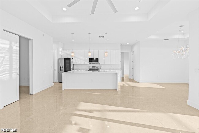 Building Photo - 821 NW 37th Pl