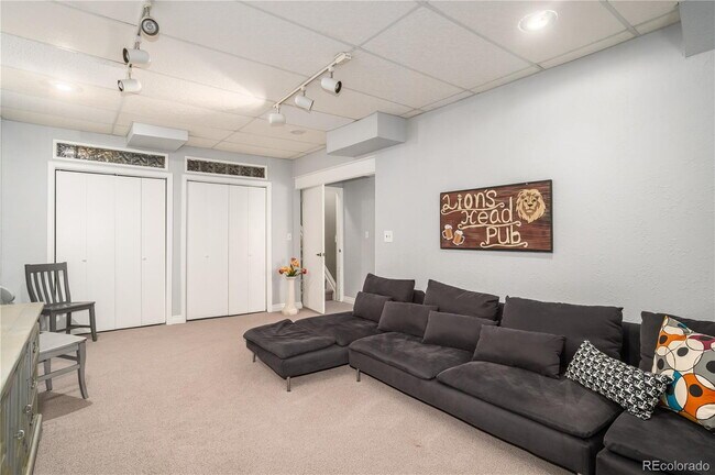 Building Photo - Wonderful 4-bedroom home in Greenwood South