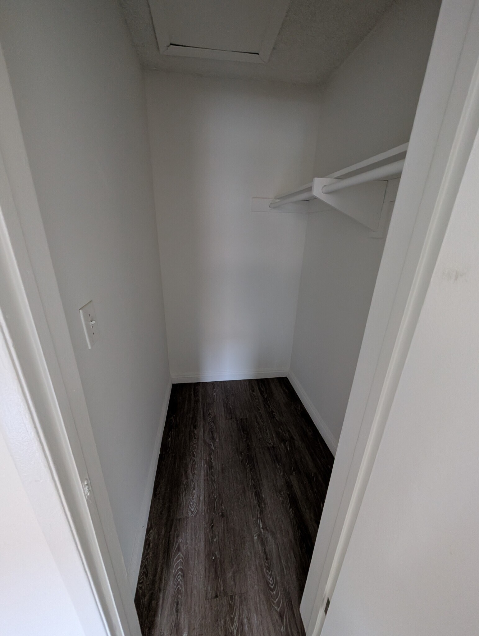 Building Photo - 383 N Prospero Dr