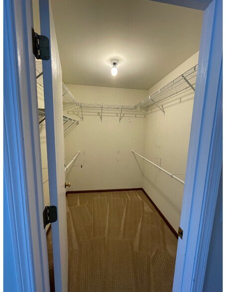 Building Photo - 1132 Coldspring Rd