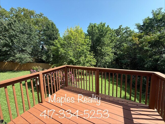 Building Photo - 141 Scotch Pine Ct