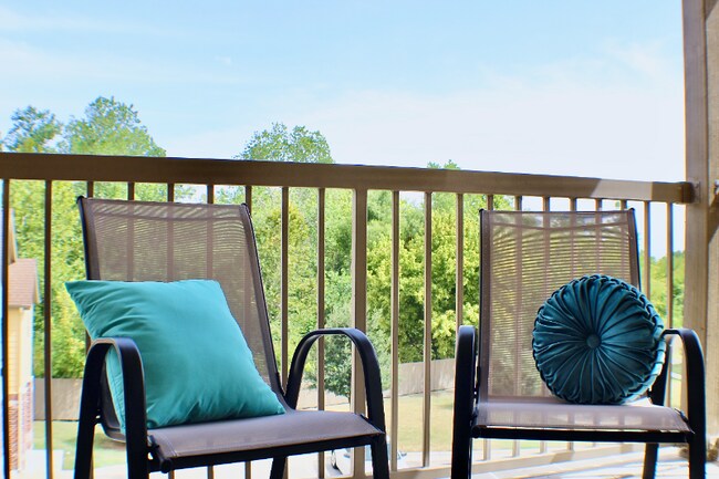 Building Photo - 764 Marlandwood Rd