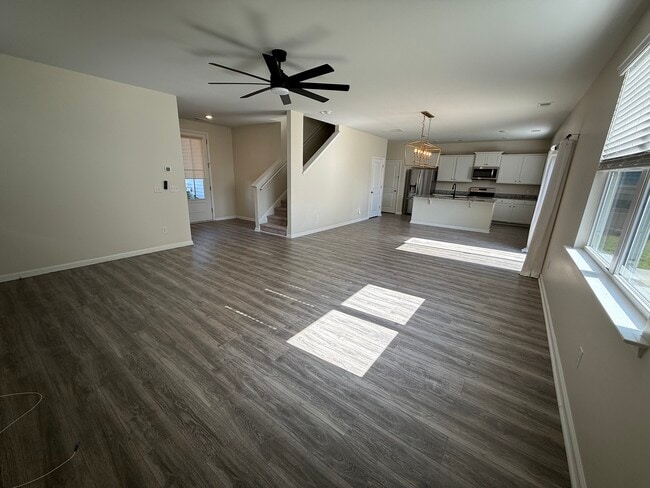 Building Photo - 341 Berring Ln