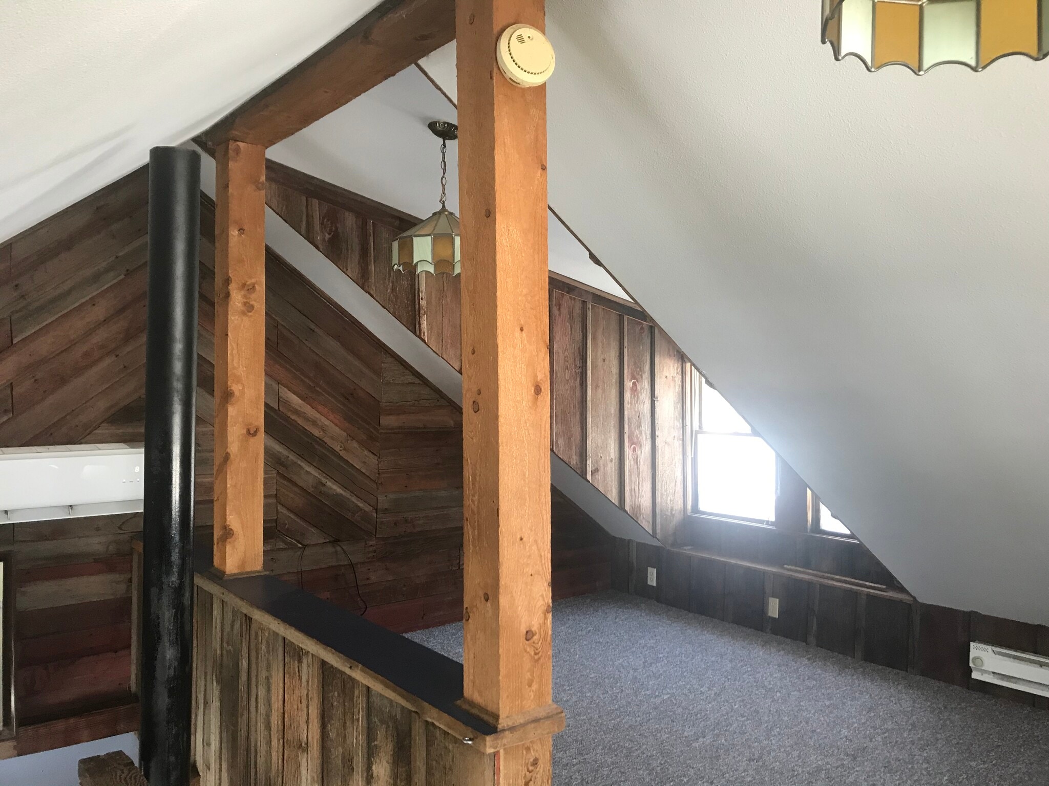 Loft bedroom - 1210 Ellis Ave