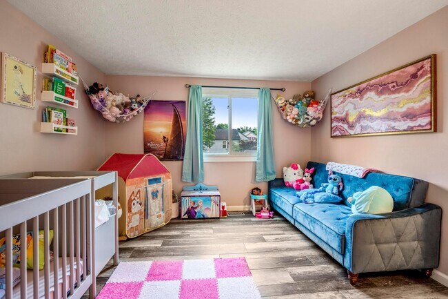 Building Photo - 2421 Nugget Dr