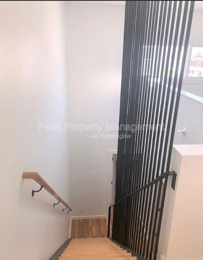 Building Photo - 2521 O St