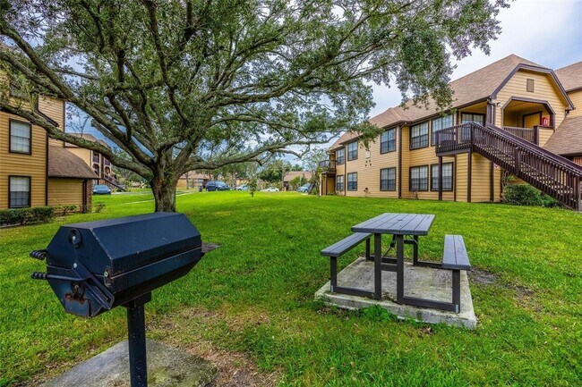 Building Photo - Amazing Location **Altamonte Condo** - 1 Bedroom