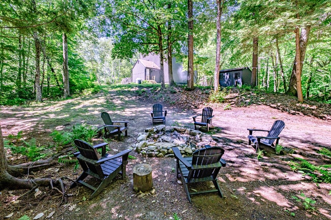 Exterior Backyard Fire Pit - 25 Johnson Rd