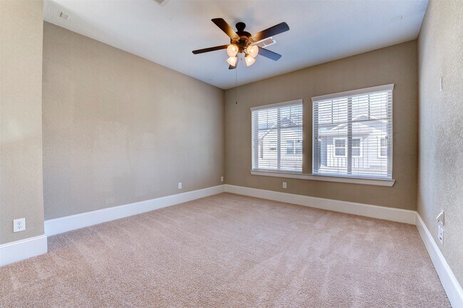 Building Photo - 8825 Ashbloom Ln