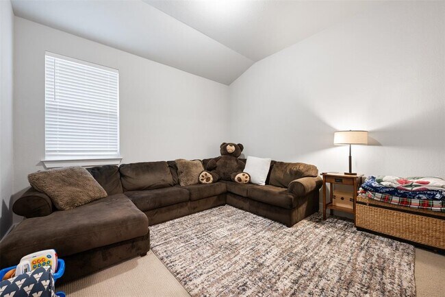 Building Photo - 2212 Prairie Oaks Dr