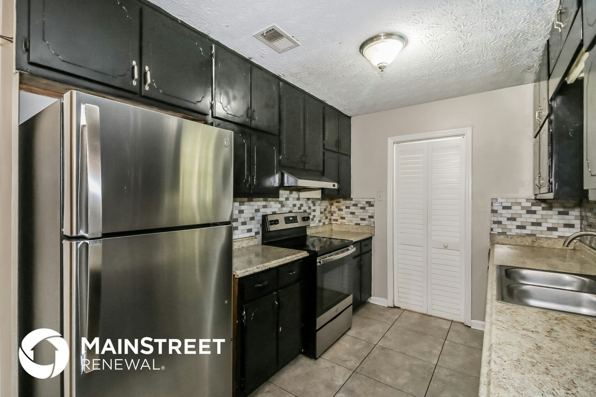 Building Photo - 5845 Bearing Way