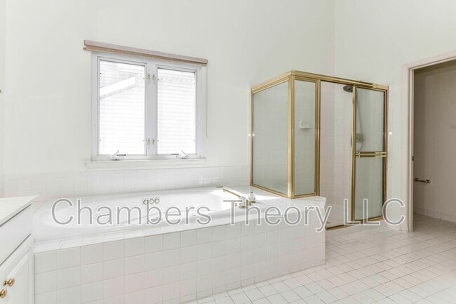 Building Photo - 3105 White Daisy Pl