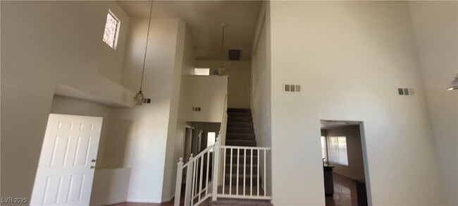 Building Photo - 5115 Blossom Ave