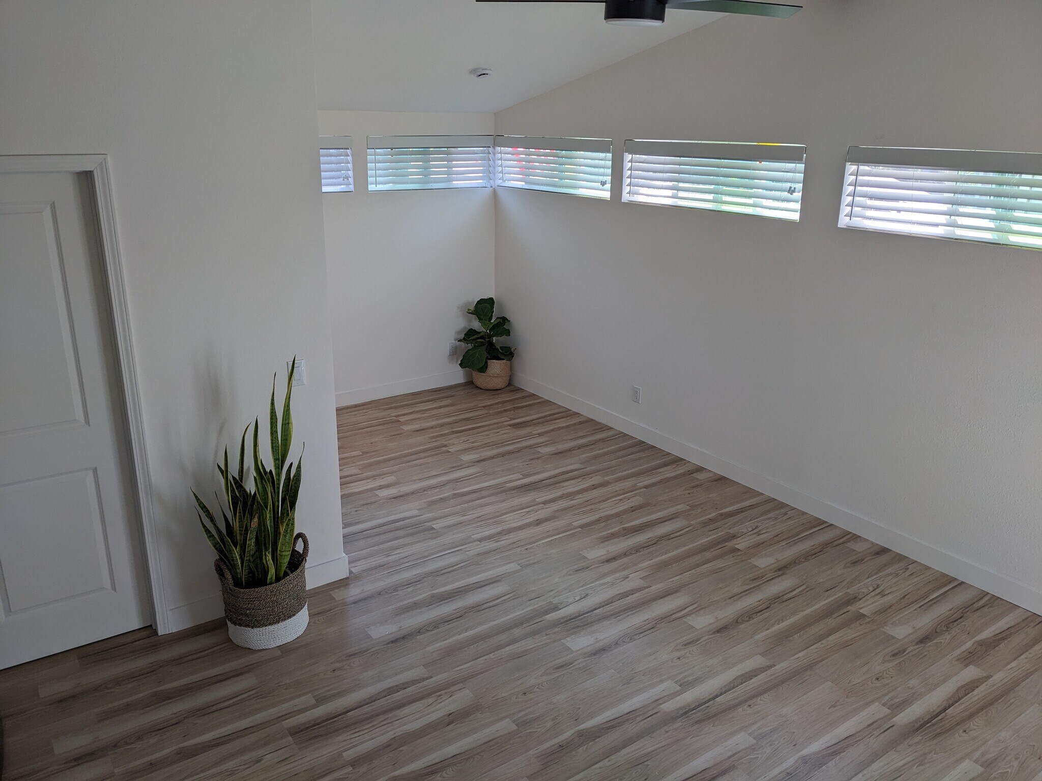 Building Photo - 8422 Highwood Dr