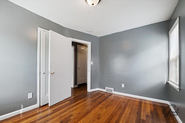 Building Photo - 11248 Kennebec St