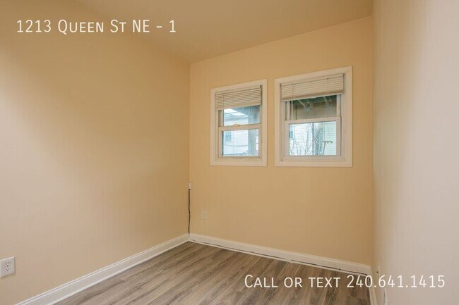 Building Photo - 1213 Queen St NE
