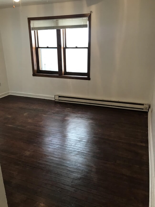 Building Photo - 1318 1st Ave N