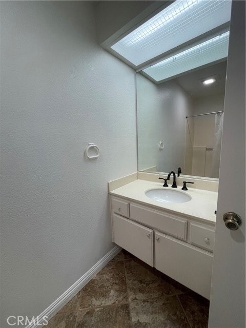 Building Photo - 41572 Willow Run Rd