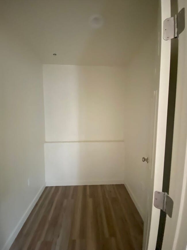 Building Photo - Newley constructed 2 BD 1 BA home in East Bakersfield