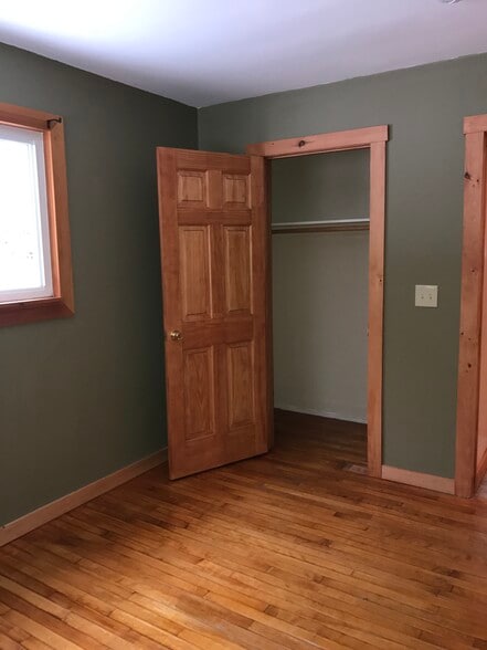Building Photo - 26 Lague Ln