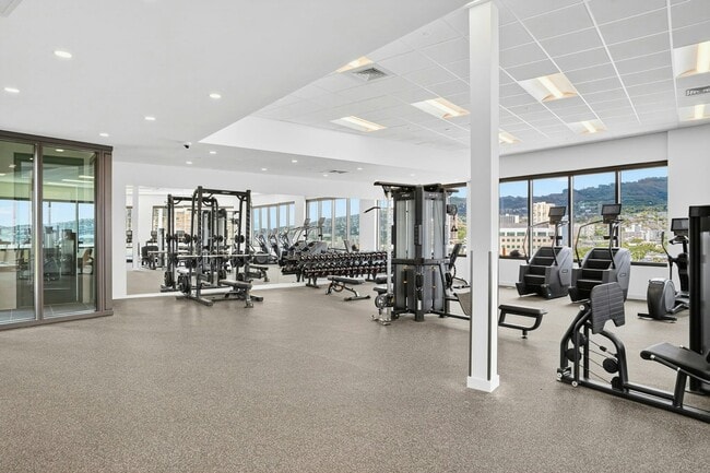 Building Photo - 1500 Rycroft St