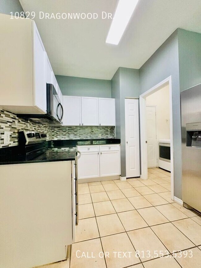 Building Photo - 10829 Dragonwood Dr