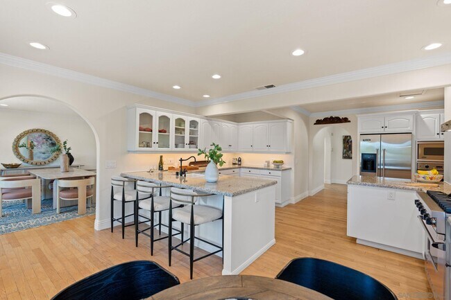 Building Photo - 6347 Las Colinas