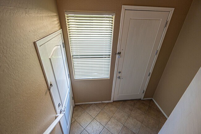 Building Photo - 3-Bed, 2-Bath Condo with Stunning Lake Views!