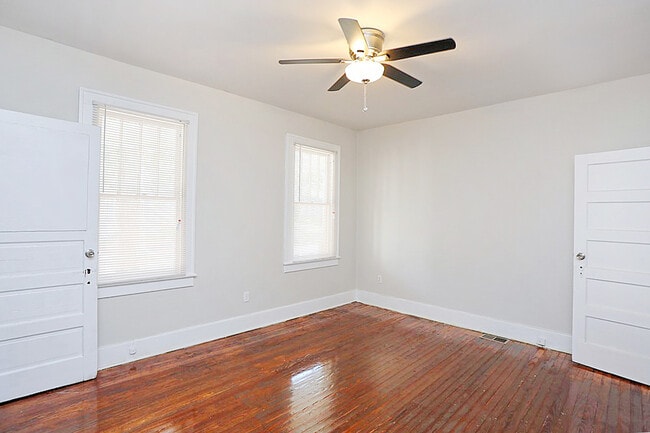 Building Photo - Renovated Single Family