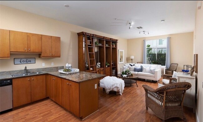 Building Photo - 435 W Center Street Promenade