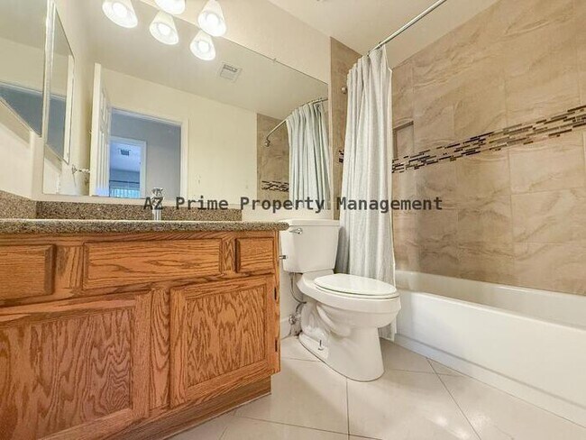 Building Photo - 4642 E Towne Ln