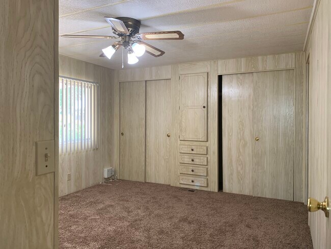 Building Photo - 1671 Cabrillo Dr