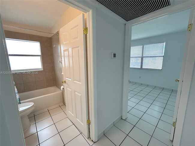 Building Photo - 15332 SW 72nd St