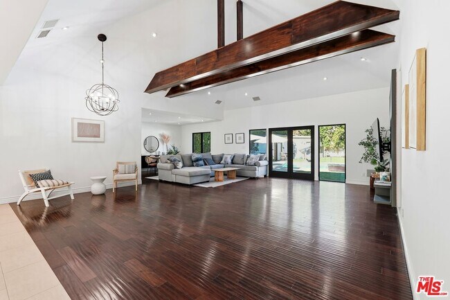 Building Photo - 13201 Bloomfield St