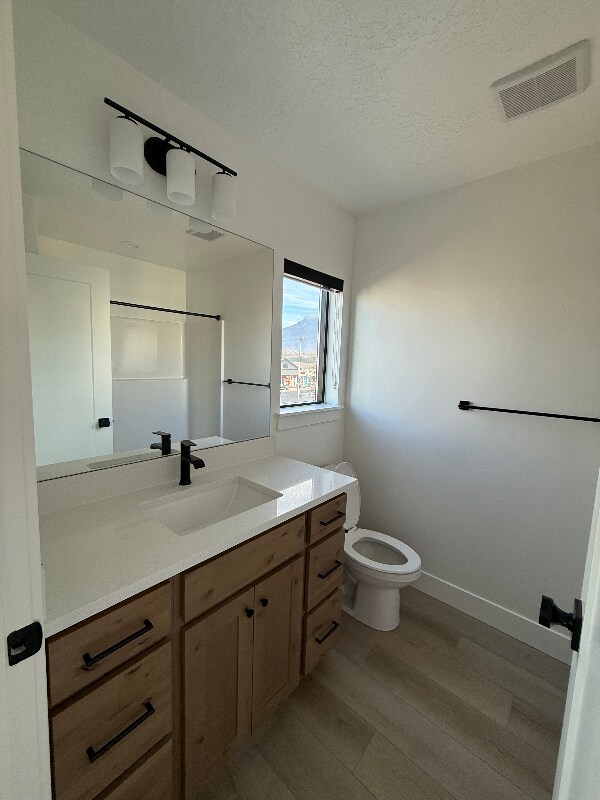 Building Photo - 43 N 100 E