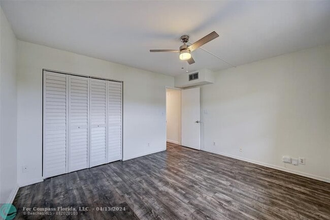 Building Photo - 4401 Martinique Ct