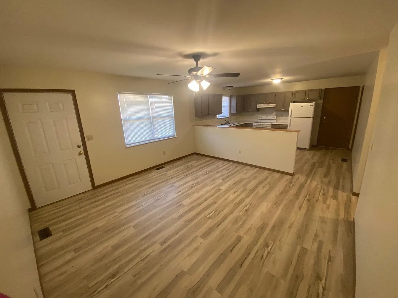 Building Photo - 608 Linda Ln