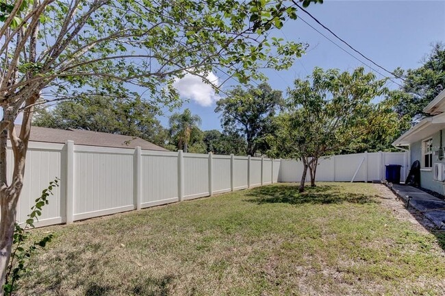 Building Photo - 6401 S Adelia Ave