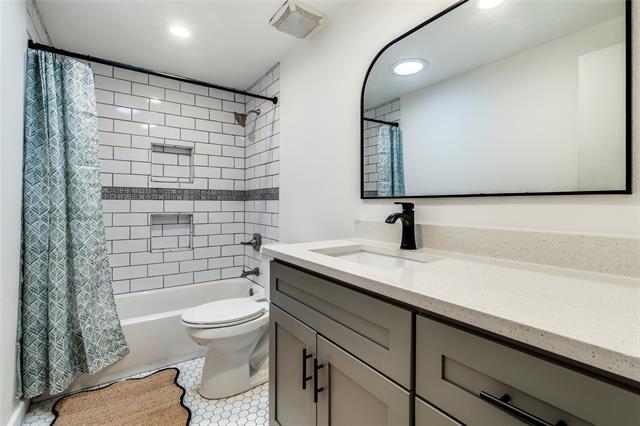 Building Photo - 1502 Oak Glen Trail